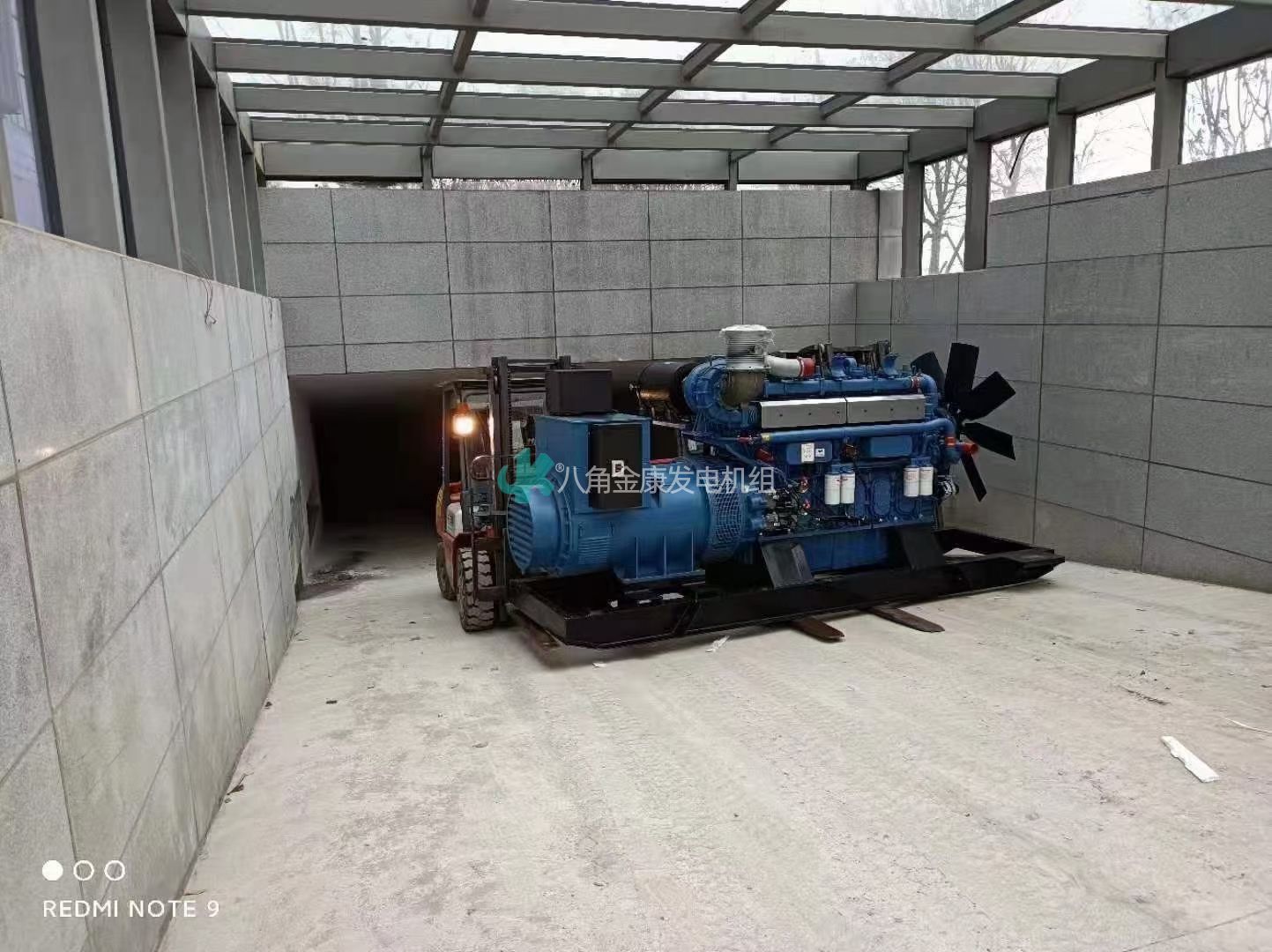 分享500千瓦八角金康YC系列发电机组的机房设计思路